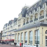 아파트 Chez Edwige A Thalasso Wifi 꺄부흐
