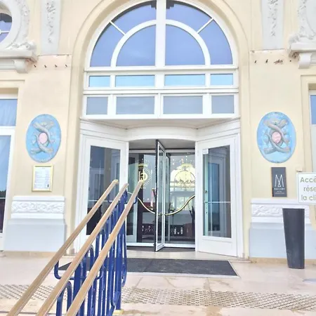 Chez Edwige A Thalasso Wifi קאבורג